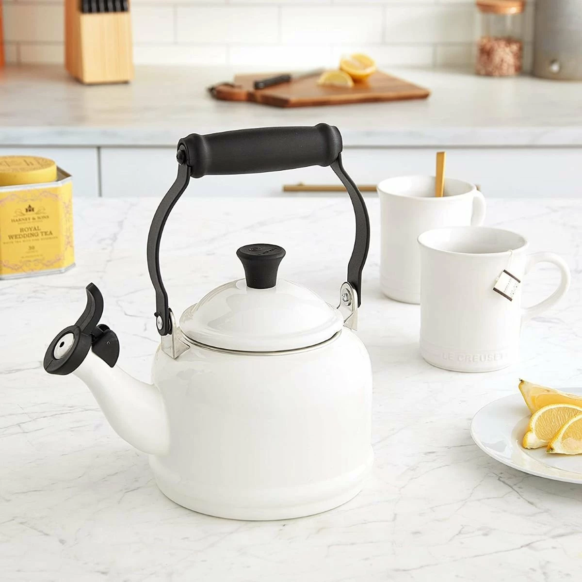 Le Creuset 1.25 Qt. Demi Kettle Tea Pot + 2 - 14oz Mugs Set | White 4 Le Creuset 1.25 Qt. Demi Kettle Tea Pot + 2 - 14oz Mugs Set | White - Image 4