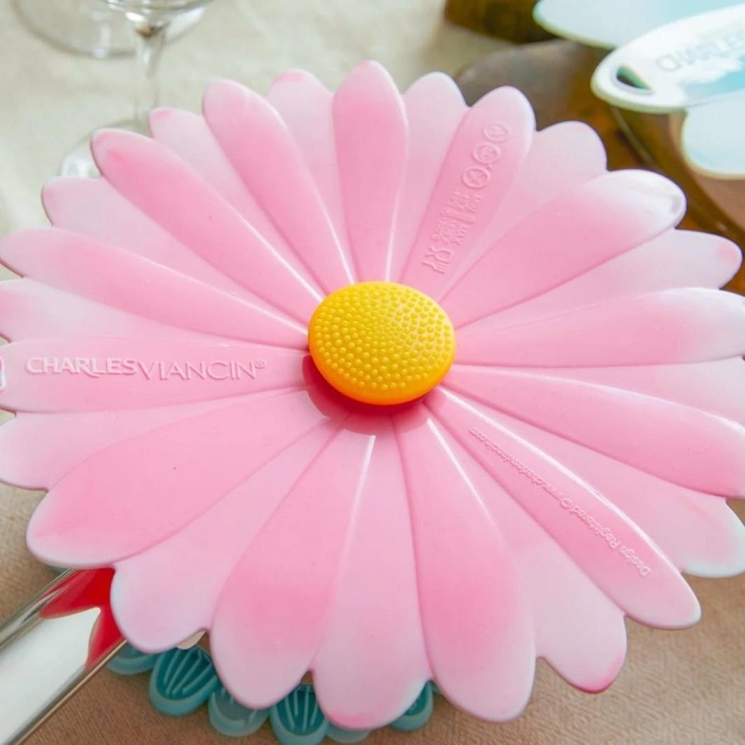 Charles Viancin Silicone Lid | 8" Daisy (Pink With White) 2 Charles Viancin Silicone Lid | 8" Daisy (Pink With White) - Image 2